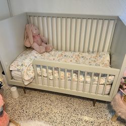 Crib / Toddler bed Crate Barrel West Elm
