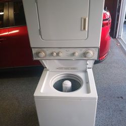 Whirlpool Stackable Washer/dryer Space-Saving Combo