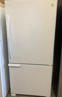 Kenmore Bottom Freezer  White Refrigerator
