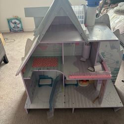 LOL Barbie House 
