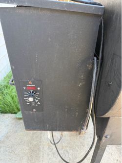 Traeger smoker