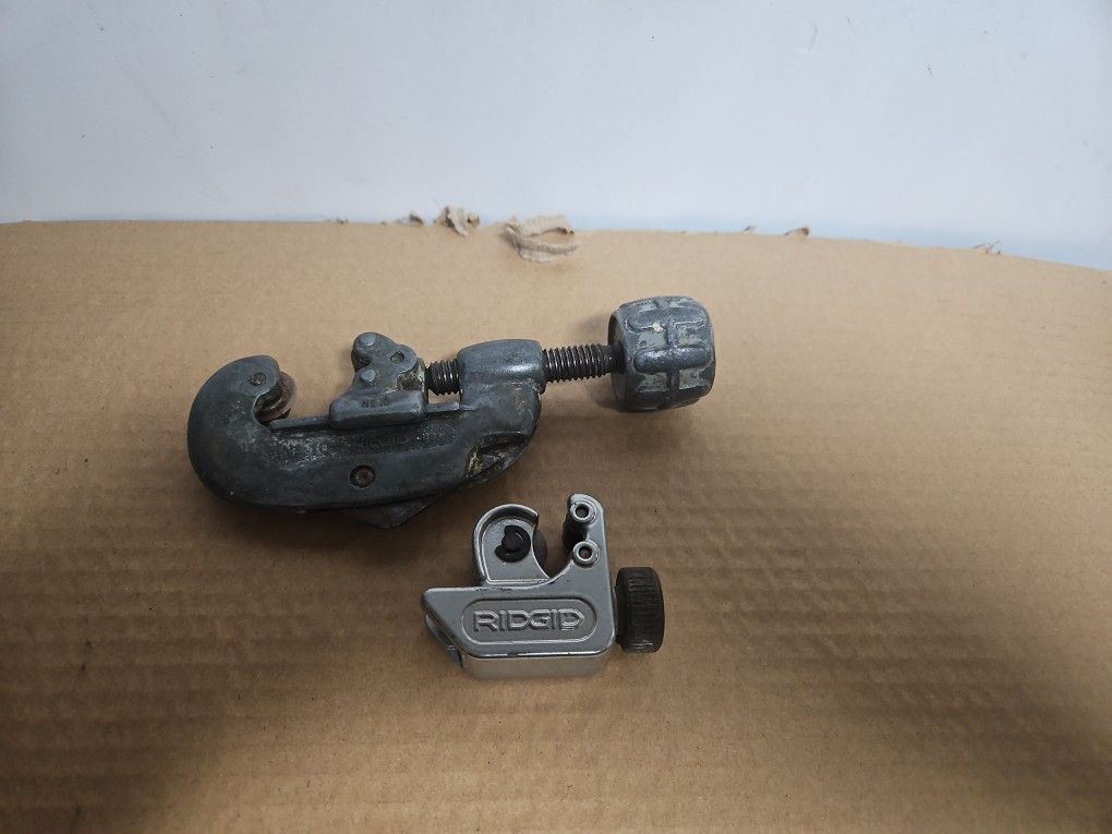 Ridgid #104 close Quarters Tubing Cutter 3/16" -5/16" & Ridgid # 10 Tubing Cutter 1/8"-1" in Chandler Both For $35