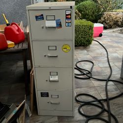 4 Drawer File Cabinet