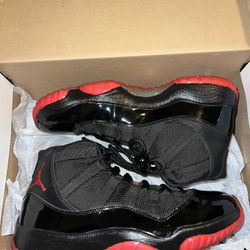 Jordan “dirty Bred 11s”