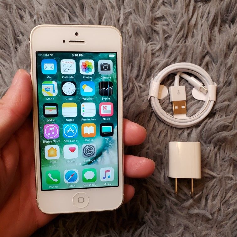iPhone 5 - GSM UNLOCKED - Like New