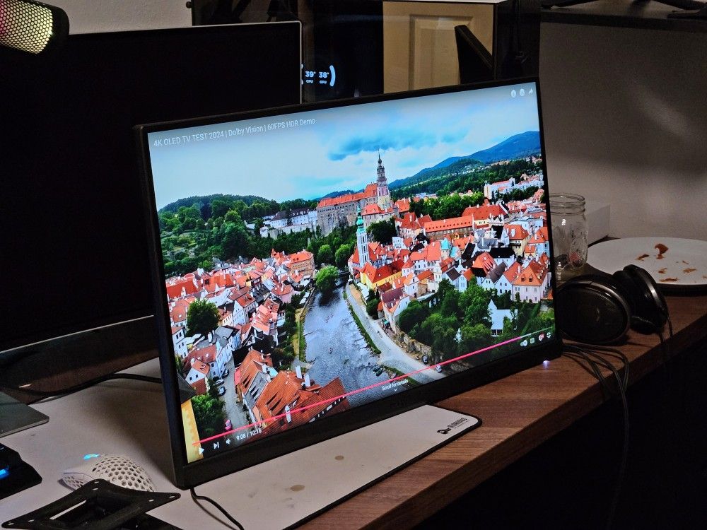 MSI G273 27" Gaming Monitor with Wall Mount