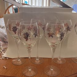 Wine Glasses and Tray 