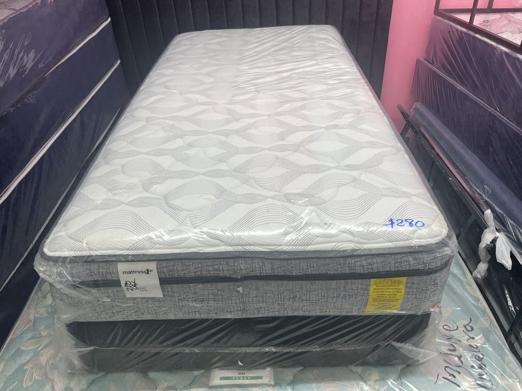 Twin Size, 10”Pillow Top Mattress And Box Spring,Almost New,SANITIZED,