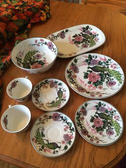 China service for 8