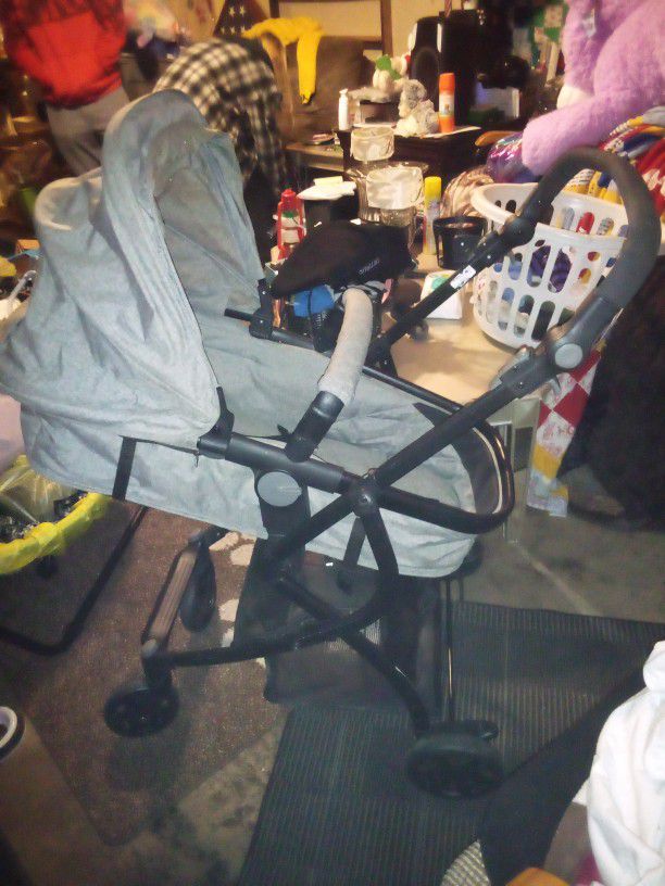 Like New Urbini Infant/Toddler Stroller