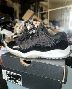 Air Jordan 11 Retro Low "Space Jam"  Size 3Y Pre Owned With Box