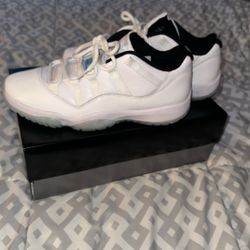 Air Jordan 11 Retro Low 