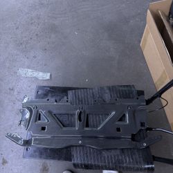 Velt Sport Carbon Fiber Water Tank Radiating Plate Cover Trim- BMW / G8X / G80 / G82 / M3 / M4 | VELT-EXT-0067