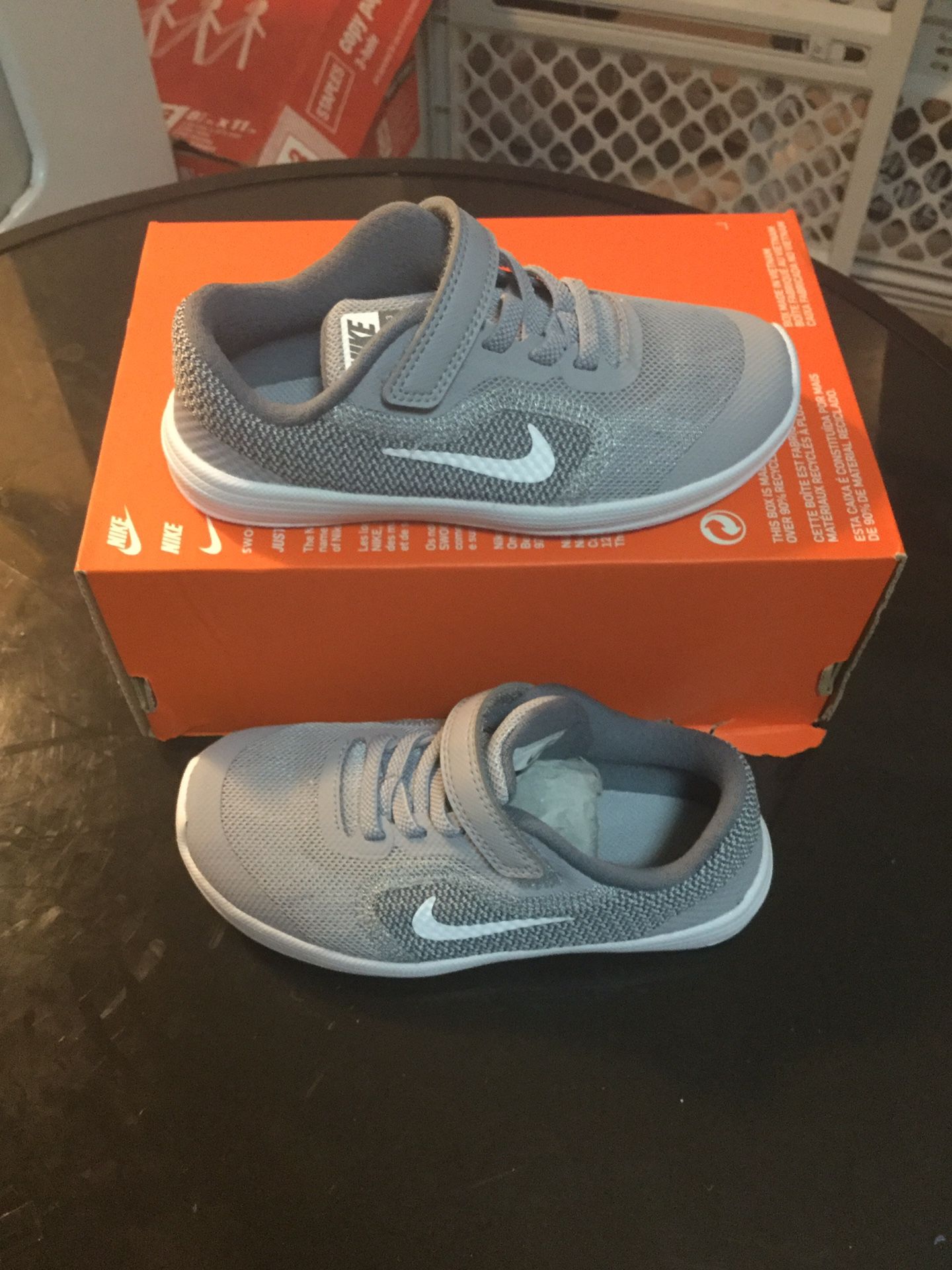 New nike revolution 3 kids running sneakers size 10 color gray