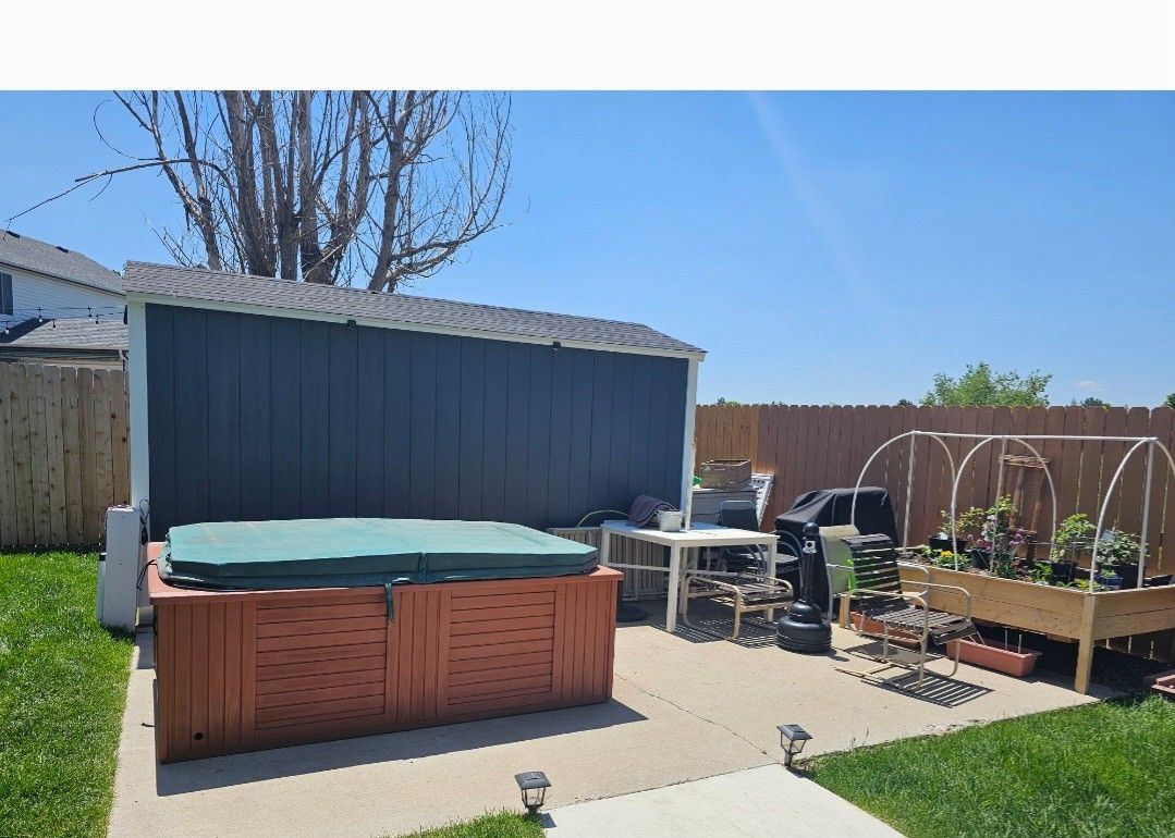 Hot Tub 