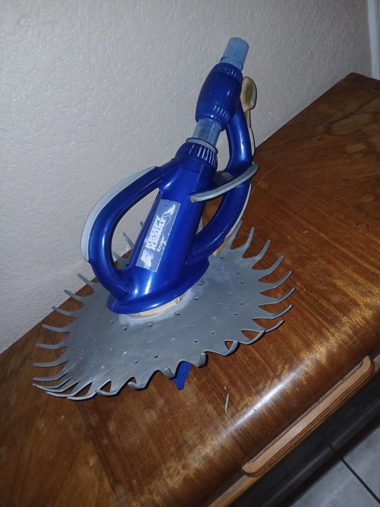 KREEPY KRAWLER CRUISER POOL VACUUM