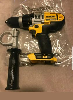 Dewalt hammer dril 20v ( tool only)