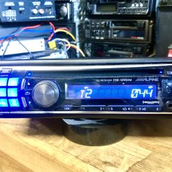 Alpine CDE-124SXM USB Auxiliary CD receiver with included XM tuner