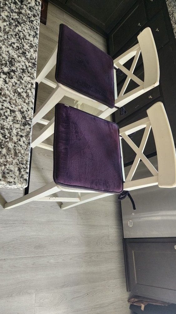 2 Bar Stools
