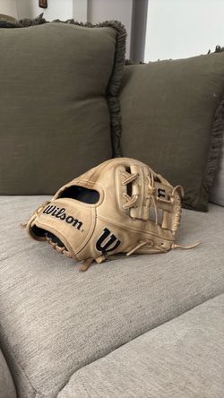 Wilson A2000 glove