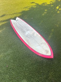 Twin fin surfboard
