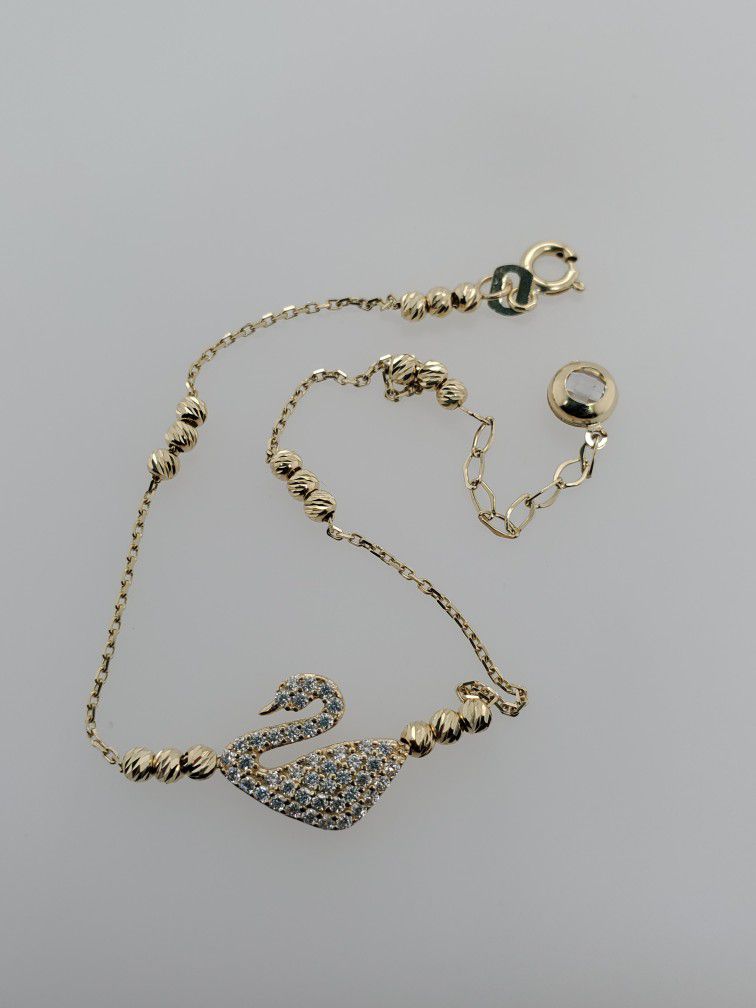 I-18132 - 10kt 7" Bracelet With Swan And Cz