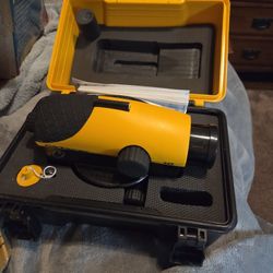 Builders Level  W Tripod And 16' Surveyor's Rod