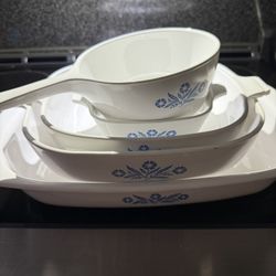 5 Pieces Of Corningware Blue Corn Flower Dishes 
