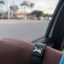 Bracelet 