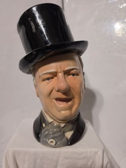 W C. FIELDS Decanter Ceramic 9" tall 1976 vintage