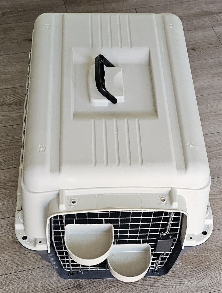 Pet travel kennels are used to transport dogs and other animals safely, often for car trips or air travel. Many models are approved for airline travel