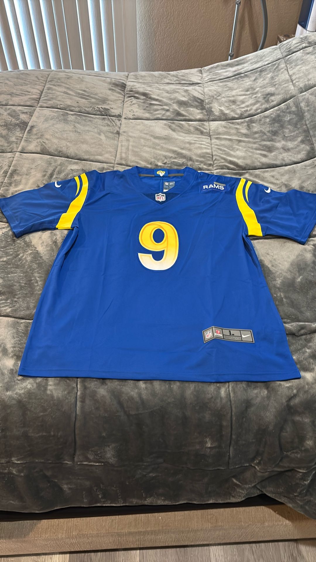 NFL Los Angeles Rams #9 Matthew Stafford Size Large Blue Jersey