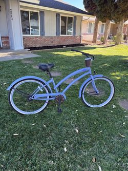 HBBC SkullxBones Women's 26" beach cruiser