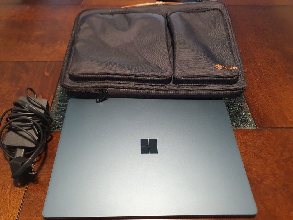 Microsoft Surface Laptop Model 1769