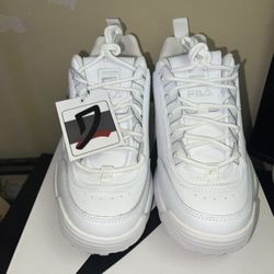DS women’s Triple white disruptor 2 size 9w