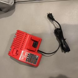 Brand New Milwaukee M12 M18 Multi-Voltage Charger
