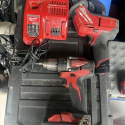 Milwaukee Tools Drill M18, Saw saw M12 And Fast Charger 1 Tape Metric 25 Ft. .