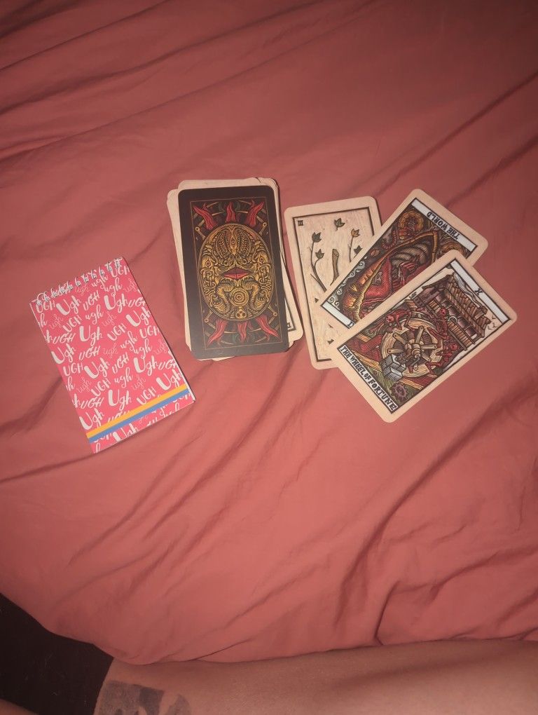 Guillermo del Toro Tarot Cards & Notebook