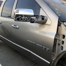 2004 Ram Passenger Front Door