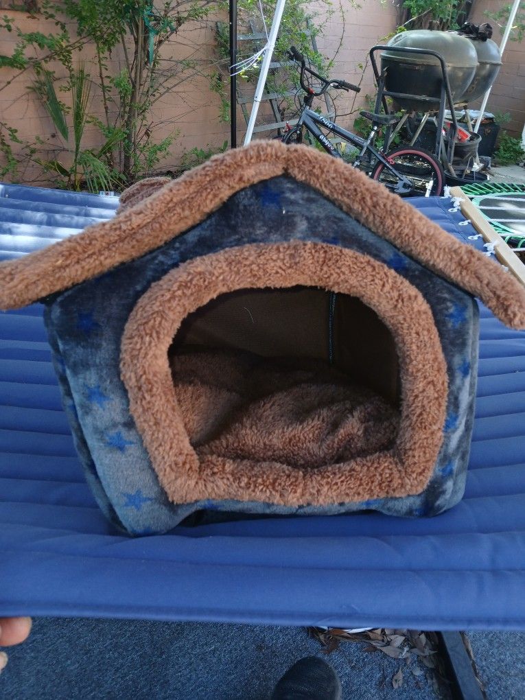 Small Dog House Soft Fuzzy And Washable