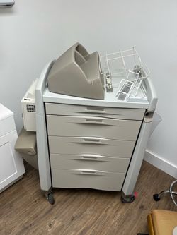 Capsa Healthcare Avalo Medical Procedure Medication Cart with Accessories