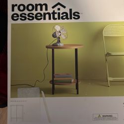 Room Essentials End Table/ H 22”, W 18”
