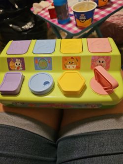Like new kid pop up toy