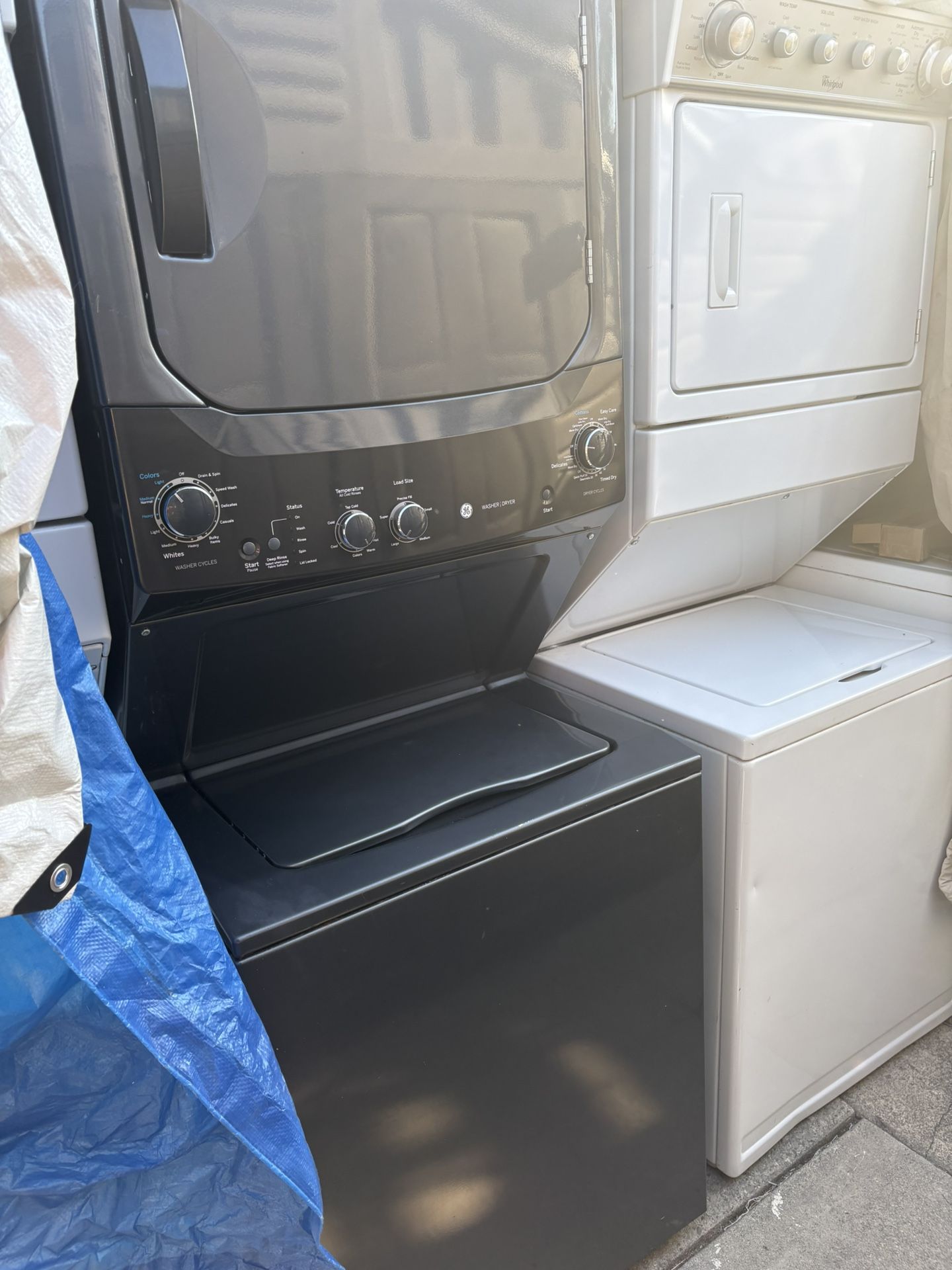 Newer Style Kenmore 27” Stacked Washer Dryer Gas