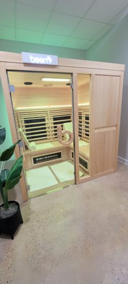 2024 Symmetry Large Sauna 5+ Person Like New - Addison, TX