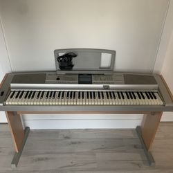Yamaha DGX-505 Keyboard 
