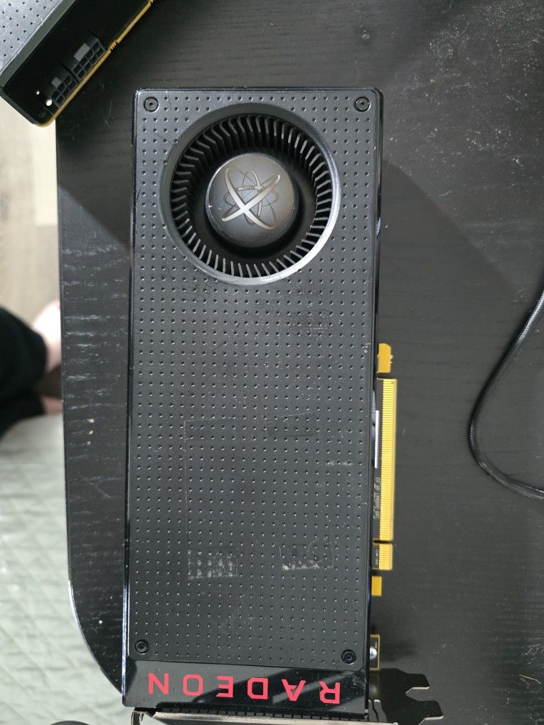 Radeon RX480 AMD 8GB GDDR5 3 x DP 1 x HDMI PCI-EXPRESS Graphics Video Card Works