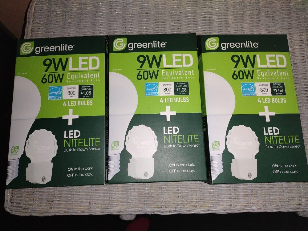4 Led bulbs