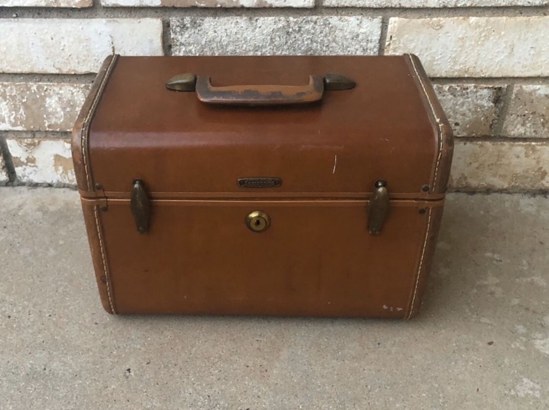 Samsonite Vintage Luggage Train Case