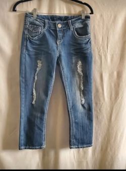 Vanilla Star Women’s Capri Jeans Size 3 Blue Distressed Cropped Denim Mid Rise